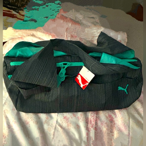 Puma Black and Teal Travel Bag - Picture 1 of 10